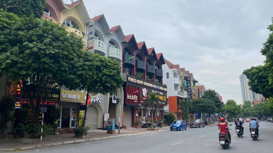 Biệt thự mặt phố Nguyễn Văn Lộc, Mỗ Lao Hà Đông, MT 9m x 153m 3T kinh doanh sầm uất